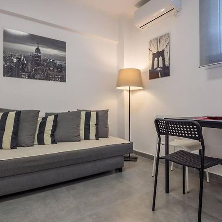 Hilton Area Brand New Comfortable Apartment Athens Exterior photo